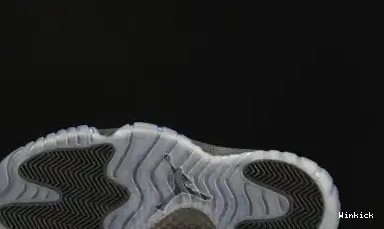 GOWN JORDAN 378037-005 - AND CAP RETRO 11 0413